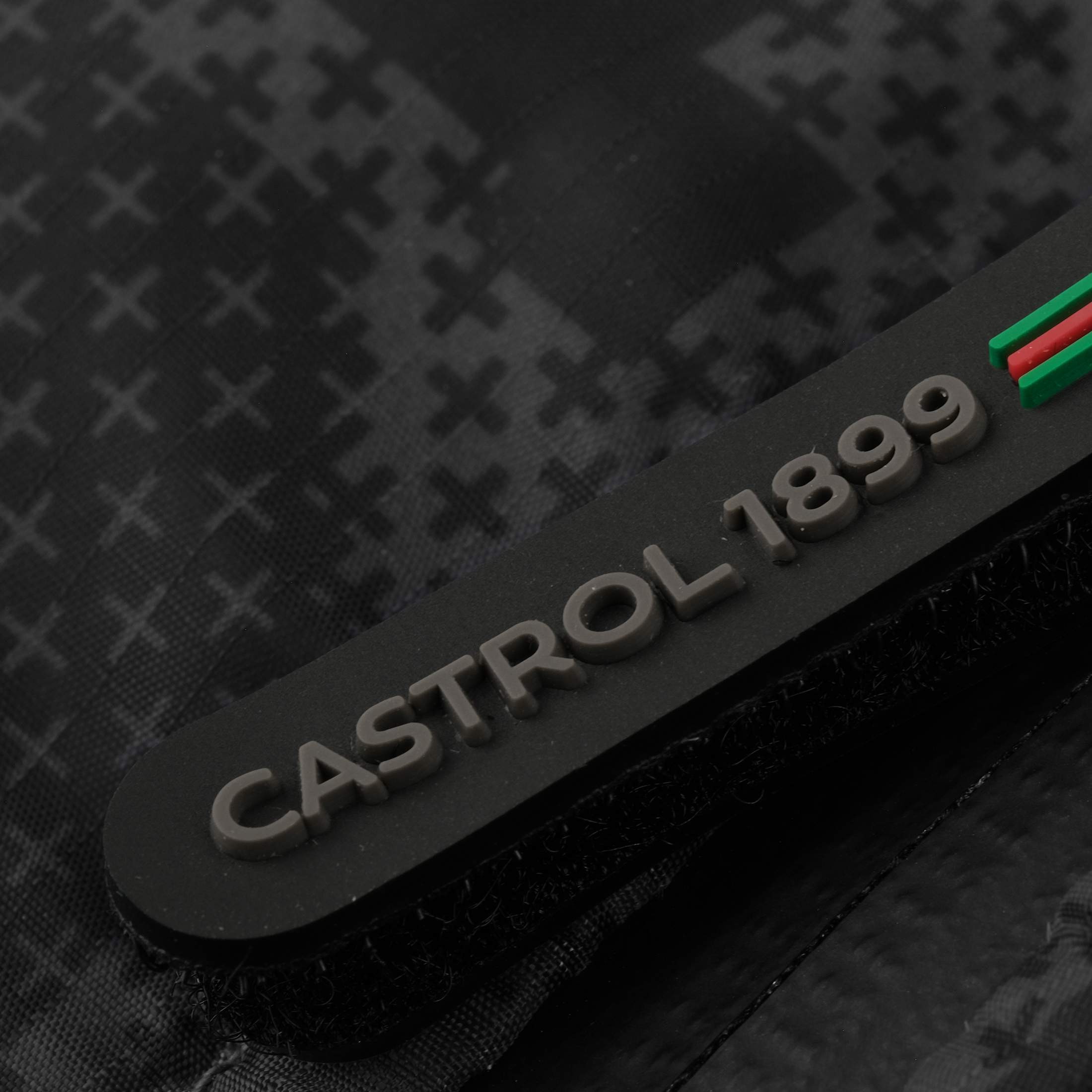 Zimowa kurtka pikowana Tufse :: Construct Camo / Core Black