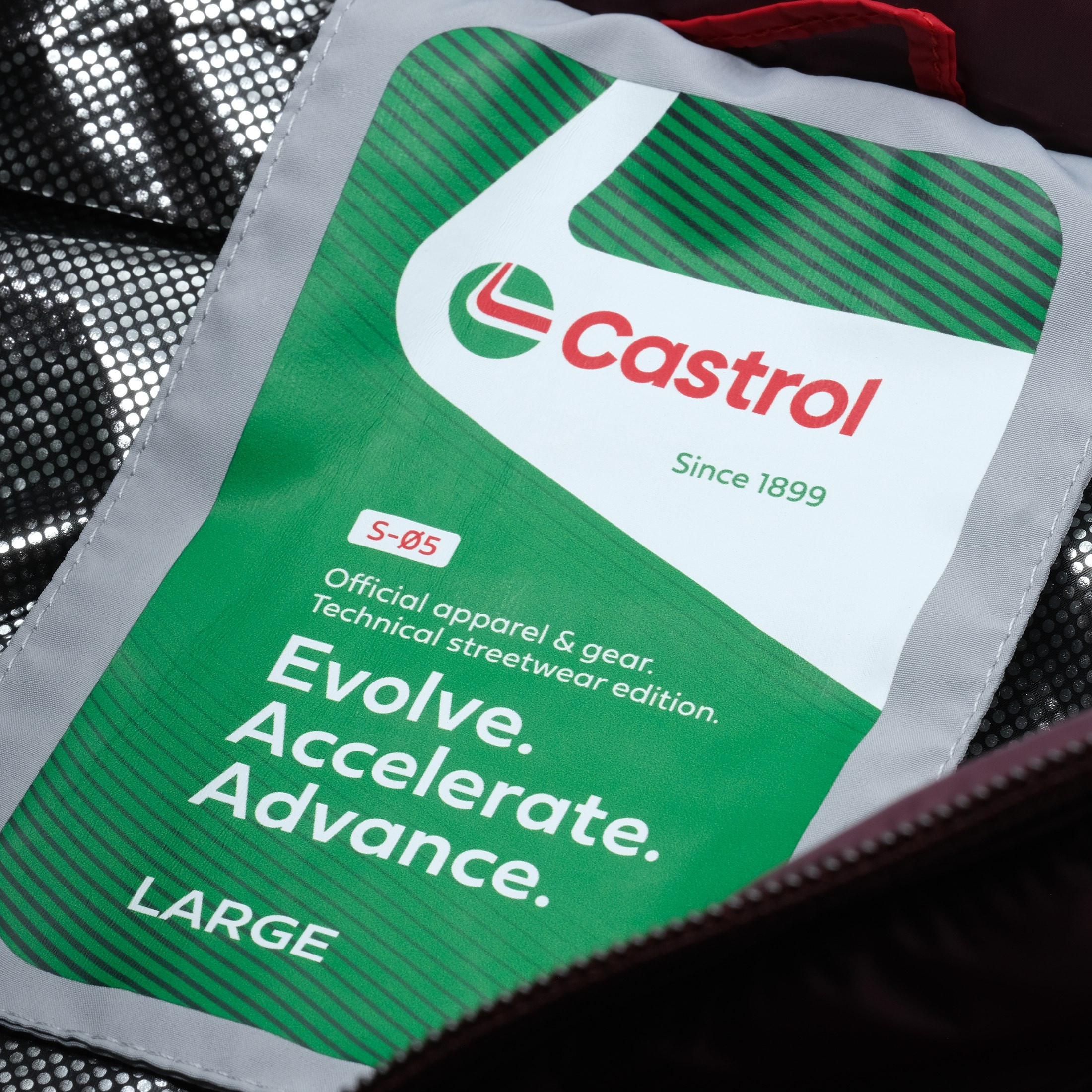 Strato Puffer Vest :: Burgundy