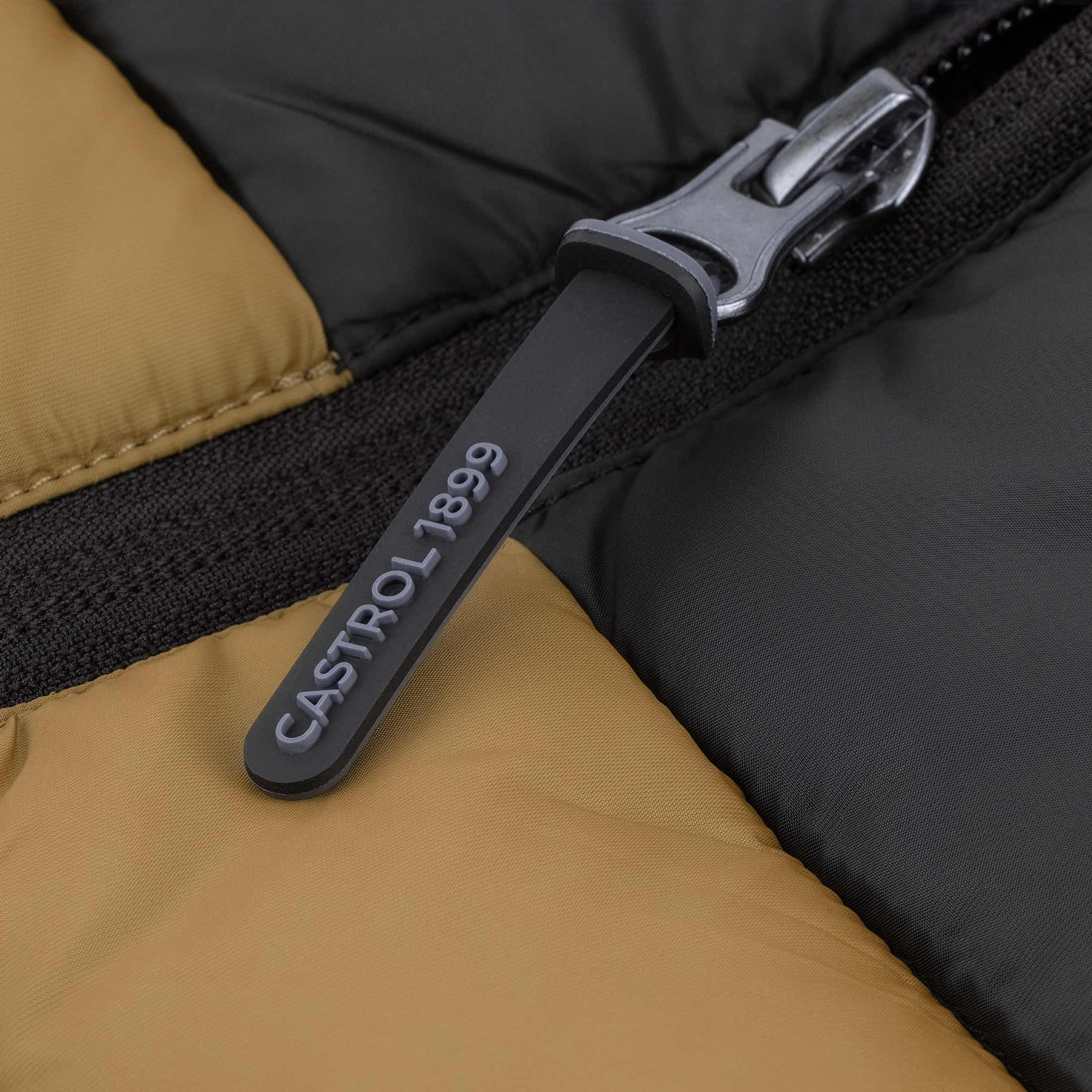 Zenith Puffer Jacket :: Desert / Core Black